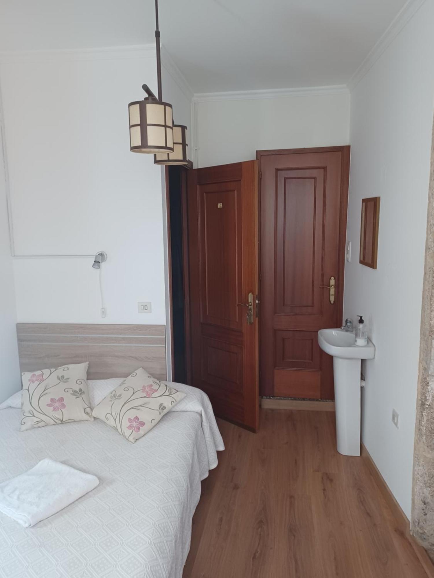 Hostal Forest Σαντιάγο ντε Κομποστέλα Δωμάτιο φωτογραφία