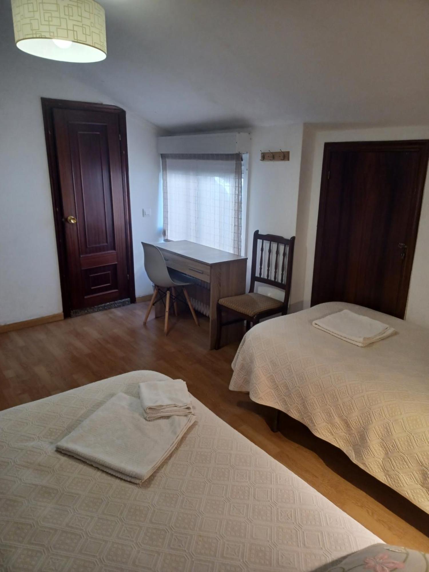 Hostal Forest Σαντιάγο ντε Κομποστέλα Δωμάτιο φωτογραφία