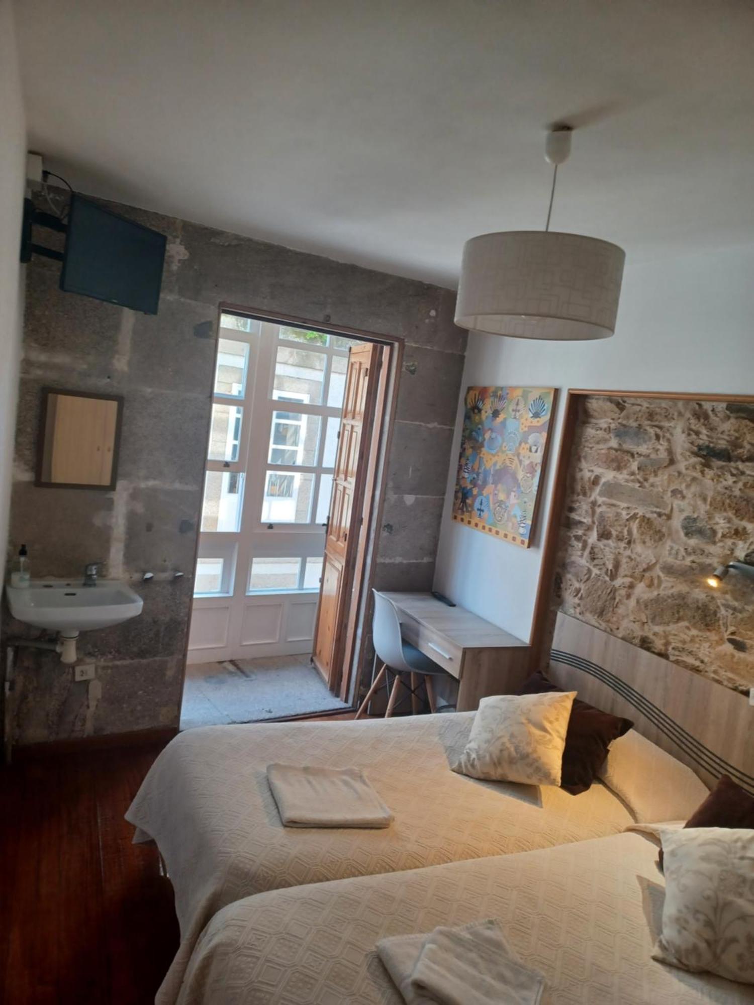 Hostal Forest Σαντιάγο ντε Κομποστέλα Δωμάτιο φωτογραφία