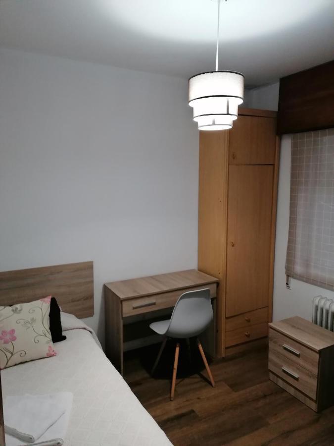 Hostal Forest Σαντιάγο ντε Κομποστέλα Εξωτερικό φωτογραφία